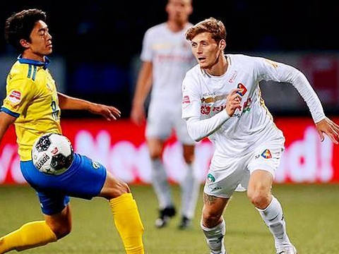 让对方深陷 让对方深陷